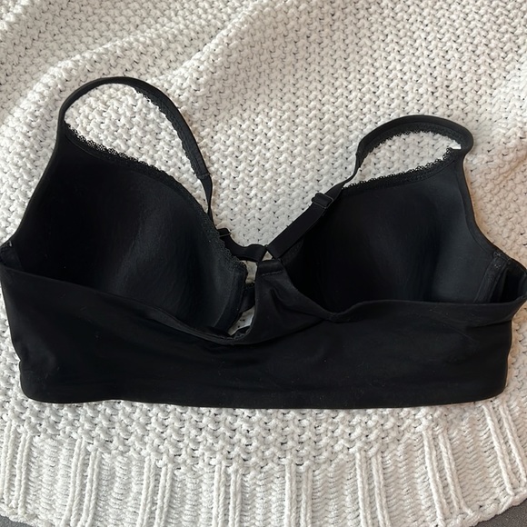 Victoria Secrets front tie Raceback bra size 36D - Picture 3 of 4